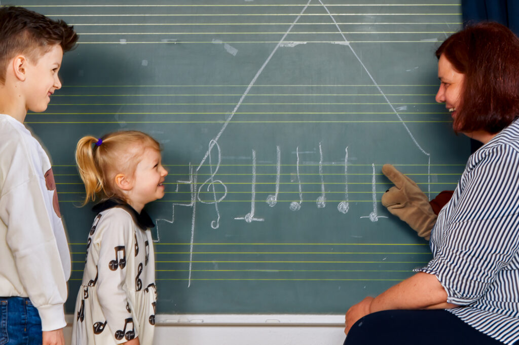 Musifant und Schnecke Sonja auf Weltreise